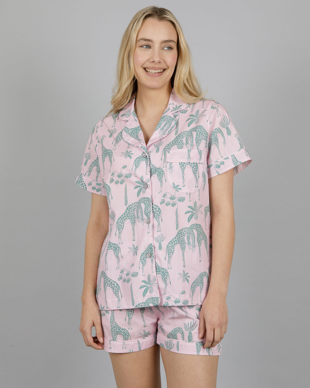 Womens Short Pyjamas - Pink Giraffes